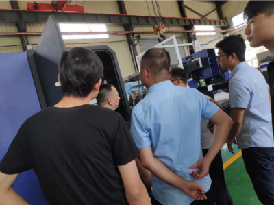 吉利商用汽車實地考察瑞爾多激光切割機廠，深化網絡信息技術開發(fā)合作